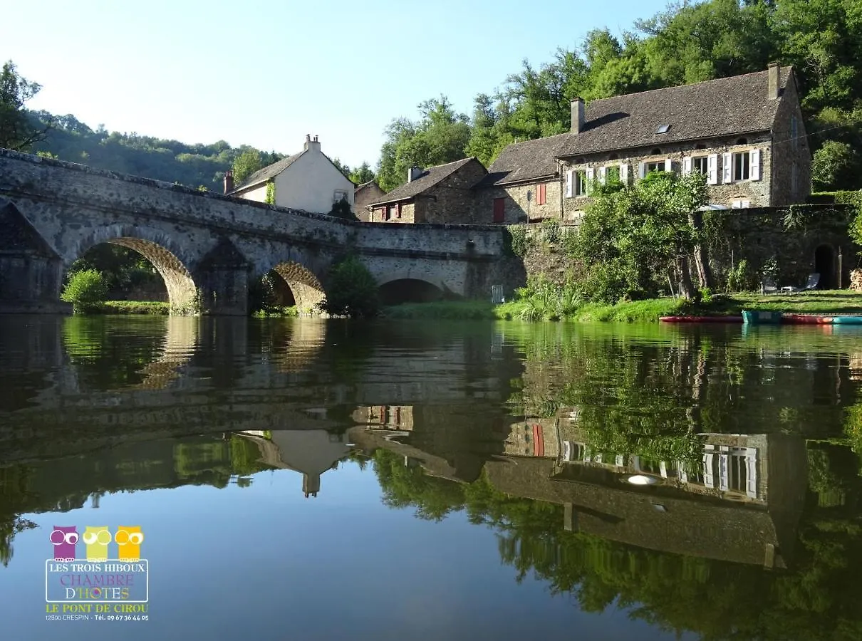 Les Trois Hiboux Bed & Breakfast Crespin